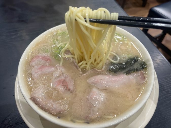 中洲川端きりん 豚骨ラーメン