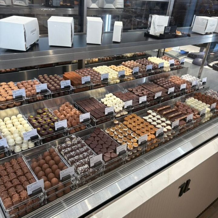 スイス チョコ ボンボンショコラ