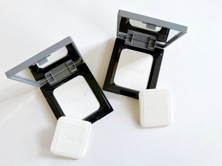 薄くて携帯にも便利