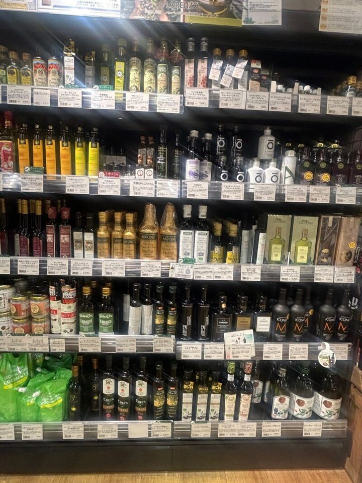 外国の調味料の品ぞろえもピカイチ。