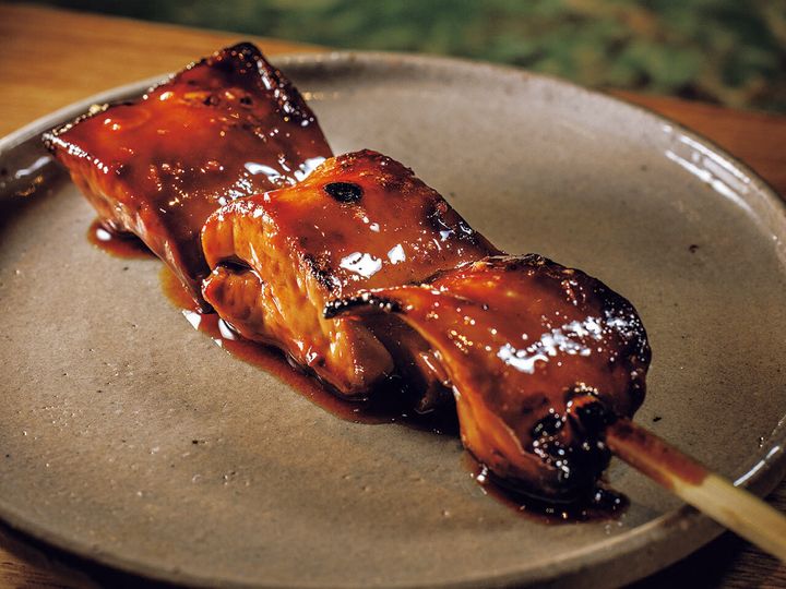 渋谷『特選髙坂鶏 克つ鳥』の「白レバー」