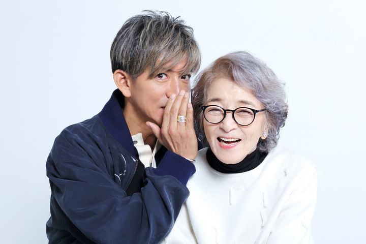 （左から）木村拓哉、倍賞千恵子 クランクイン！ 写真：高野広美 width=