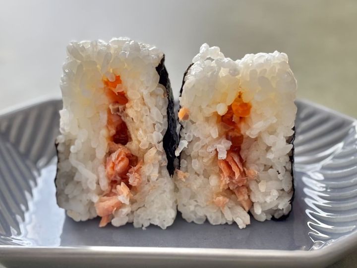 320円も納得！【ファミマ】の豪華おむすびが手で握ったようなおいしさ