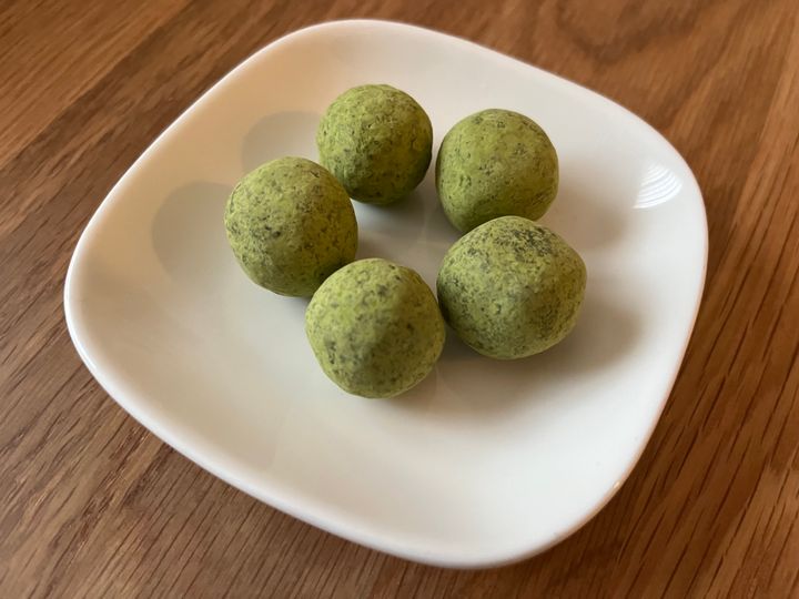 抹茶好きは見逃せない！【無印良品】生チョコ入り抹茶トリュフを実食！気になる味は？