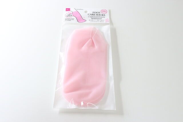 ダイソー しっとりフットケアソックス パッケージ