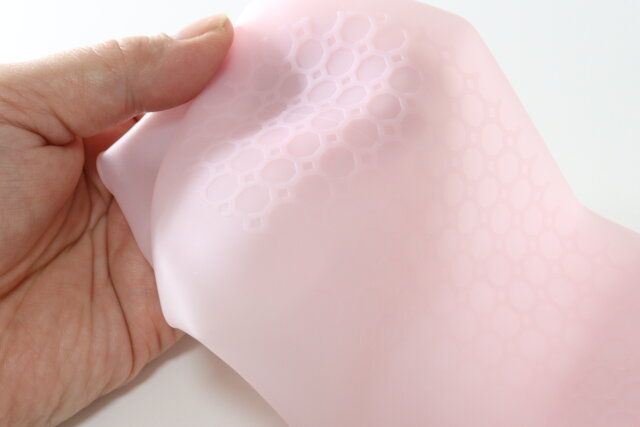 ダイソー しっとりフットケアソックス 凹凸
