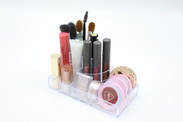 メイクアップスタンド（8仕切り） 収納
