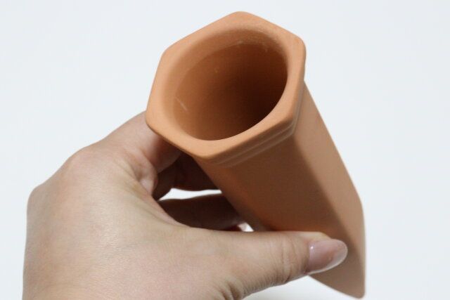 ダイソーの植物用ウォーターディスペンサー