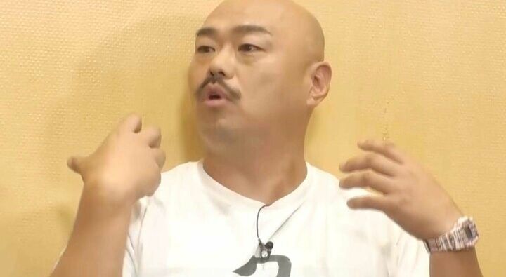 【写真・画像】クロちゃん、大きめメンズ服「サカゼン」アンバサダーにHIROを推薦「頬が黒すぎる」反対者続出 1枚目