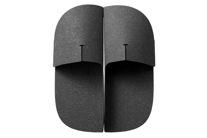 〈SOGU〉のスリッパ