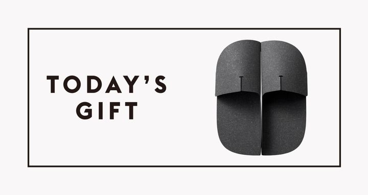 〈SOGU〉のスリッパ