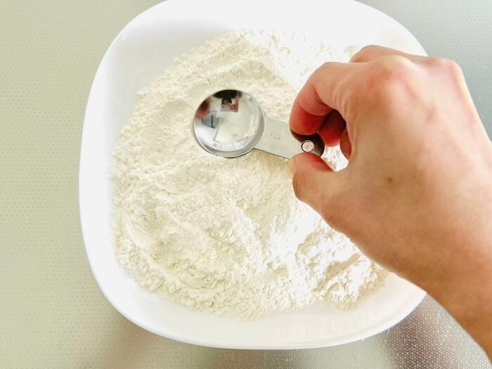 計量スプーンは『逆に使う』と洗い物が減る！？「いちいち洗う」が消える便利すぎる裏ワザとは