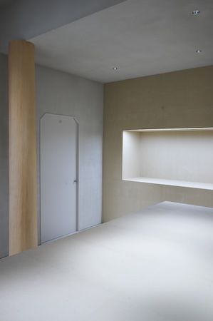 光と素材が織りなす新たな拠点。レザーブランドITTI、大阪に初の冠店舗をオープン