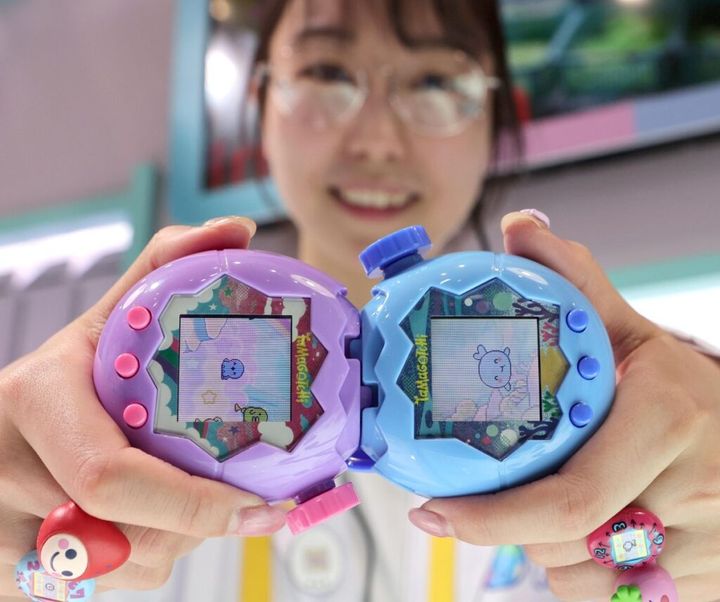 地球から遠く離れた「たまごっち星」で暮らす生物「たまごっち」。