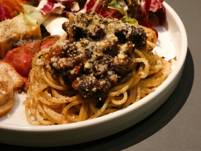 o/sio FUKUOKA 本日のパスタ 牛肉の赤ワイン煮込みボロネーゼ