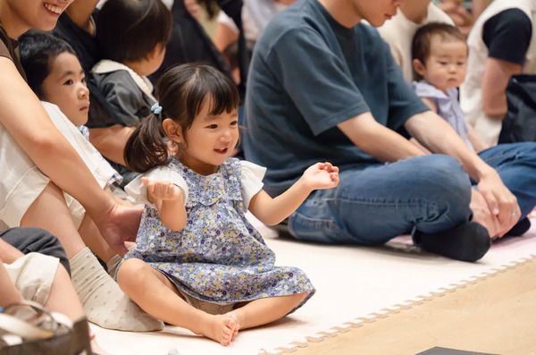 【滋賀県守山市】泣いても騒いでも立ち上がってもOK！親子参加型「0歳からのコンサート」開催