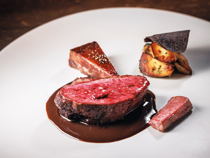 銀座『現代茶寮 銀座凮月堂』の「青森県産 銀の鴨 ソースサルミ」