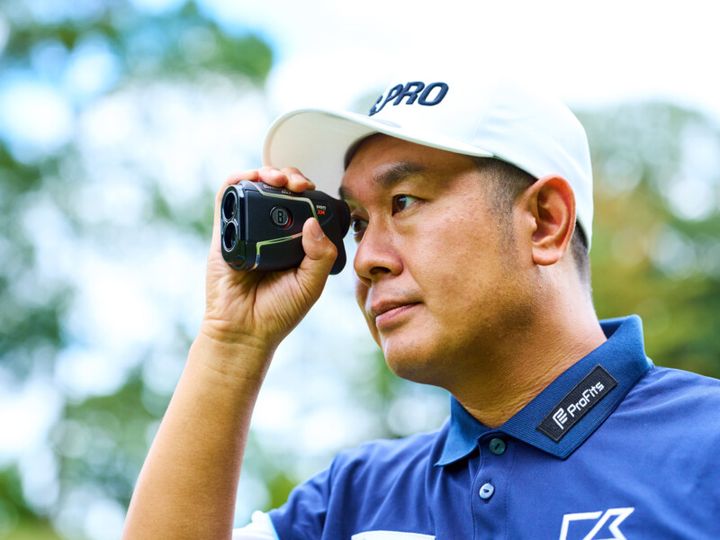 「打つべき距離」を教えてくれる！プロ御用達レーザー距離計にコンパクトモデル登場