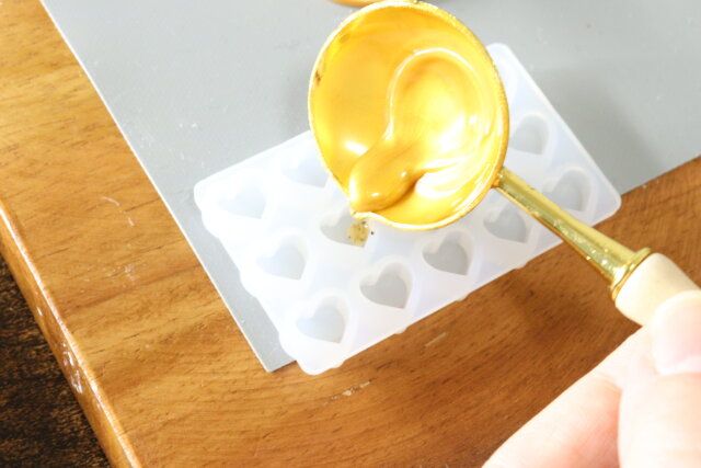 セリアのミニミニサイズのシリコーン型