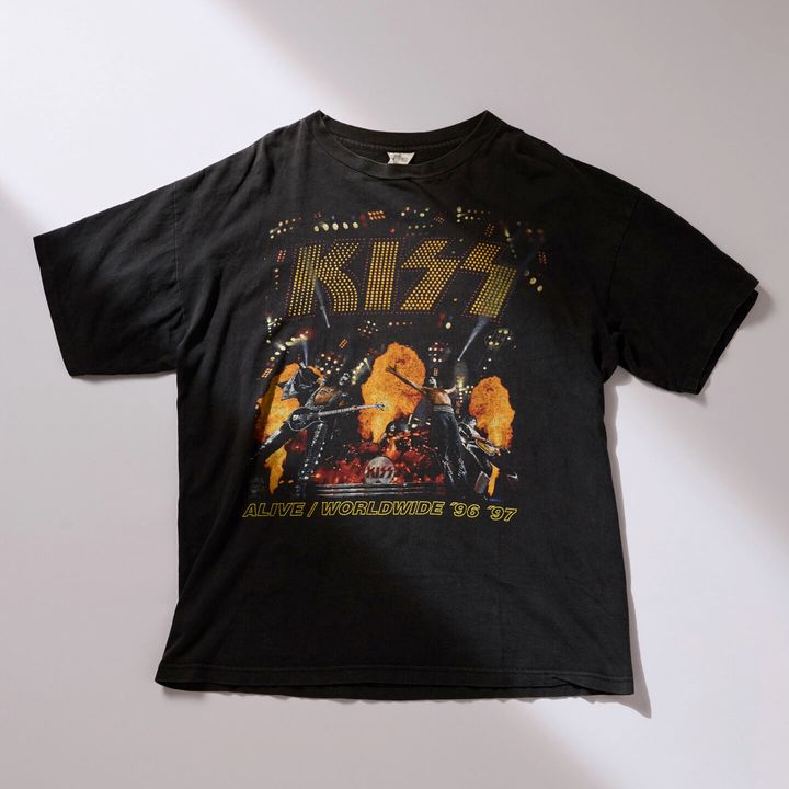 KISSのヴィンテージTシャツ。