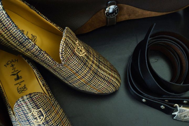 バンダナ（NOAH）、バッグ（VINTAGE HERMES）、シューズ（NOAH）、ベルト（HTC）