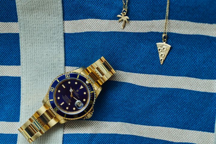 腕時計(VINTAGE ROLEX)、ネックレス (NEW TOP JEWERLY)