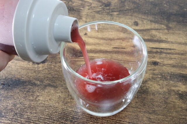 ダイソー お手軽シェイクボトル 粉末ドリンク 注ぎ口