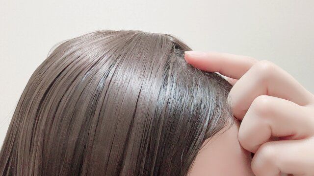 トップヘアウィッグ（分け目タイプ） 境目