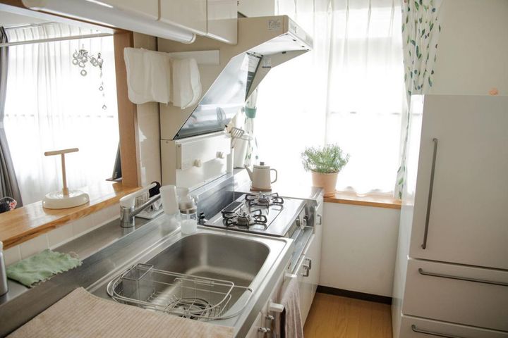 【ひとり暮らしのお宅拝見】60代、YouTuberのyamaさん「持ち家を手放したら一気に身軽に。質素ながら自由な暮らしを満喫中」