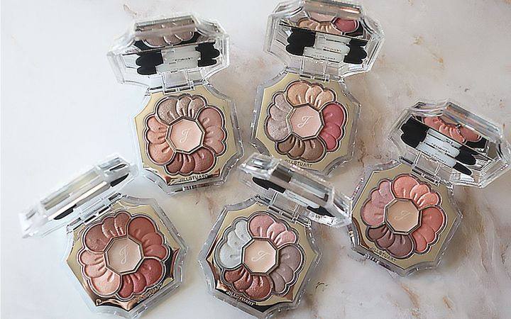 ジルスチュアート「ドレスドブルーム アイズ」をパーソナルカラー別にレビュー！