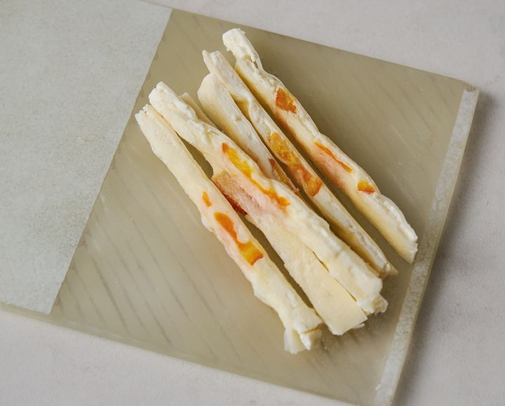 【ツルヤ】フルーツチーズサンド 国産しらぬい