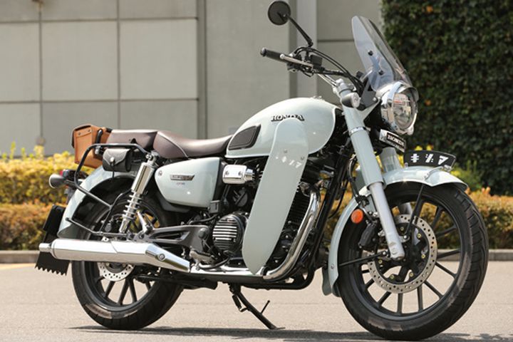 KIJIMAの「タイムレス・レトロ」際立つレトロなスタイリング！｜カワサキ・W230