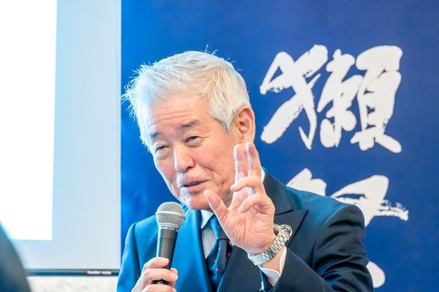 転ぶことを恐れずにチャレンジすることを信念とする、獺祭の姿勢をアピールした