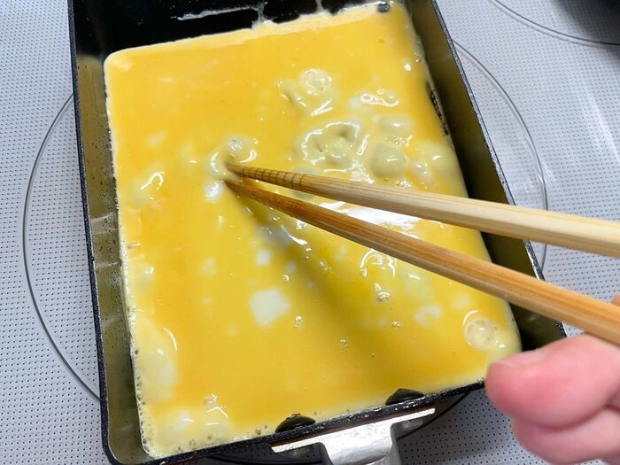 【家事ヤロウ!!!】和田明日香さんの「だし巻き玉子」はだし多めでもふわっと固める！極上食感に仕上がるコツが2つあります♪