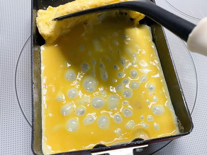 【家事ヤロウ!!!】和田明日香さんの「だし巻き玉子」はだし多めでもふわっと固める！極上食感に仕上がるコツが2つあります♪