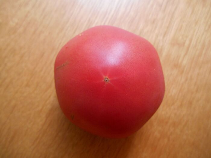 種が出ない〈トマトの切り方〉を検証してみた！もうサラダ、水っぽくなりません