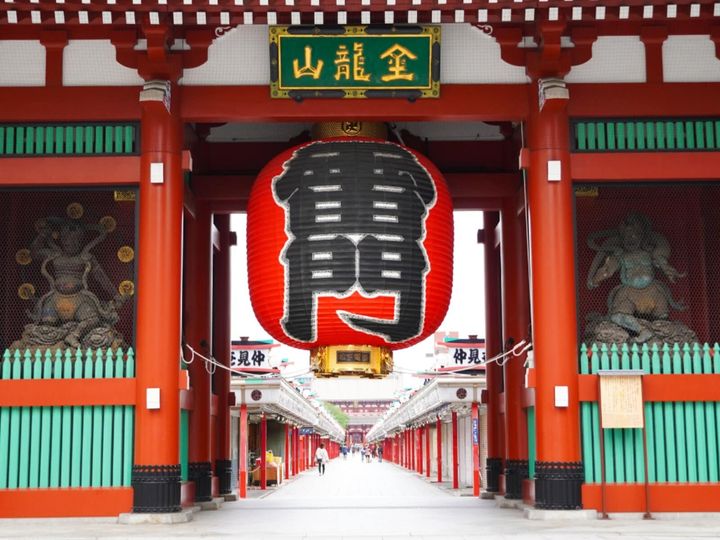 All About ニュース編集部が全国250人を対象に実施した好き＆行ってみたい寺社仏閣に関するアンケートの調査結果から、好き＆行ってみたい「東京都の寺社仏閣」ランキングを発表！ 2位「浅草寺」を抑えた1位は？（サムネイル画像出典：PIXTA）