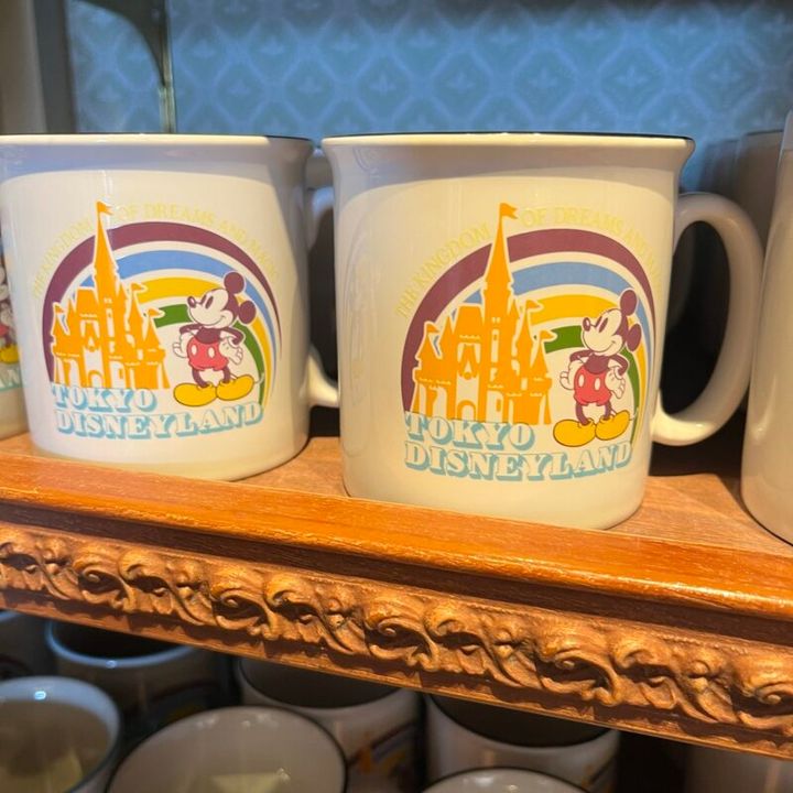 90年代な雰囲気のカップ