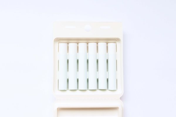 環境にやさしい「シーシェルチョーク」は黒板アートにもおすすめ。ホタテの貝殻を有効活用！