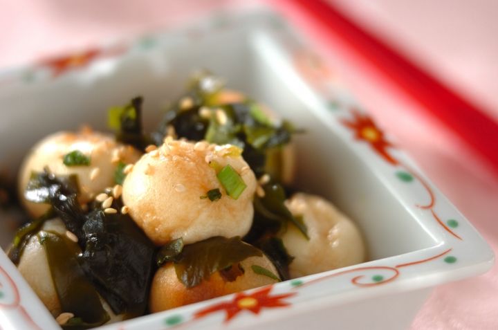 ワカメと麩の即席酢の物