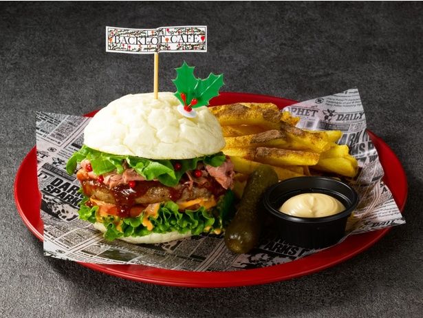 フードホール「クリスマスバックロットバーガー」(2500円)