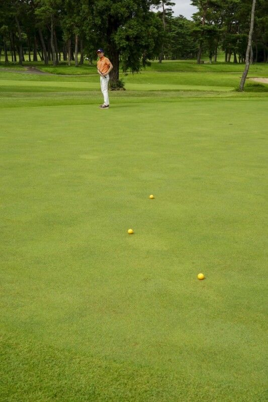 絶対に入れたいパットの正解とは？「真っすぐ強め」では入らない！