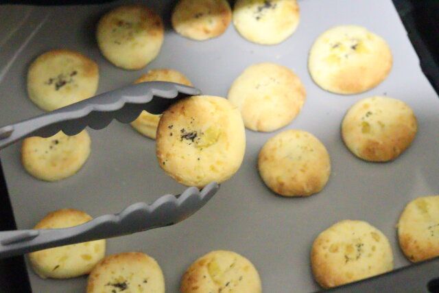 ダイソーのクッキーが張り付かないマルチシリコーンマット