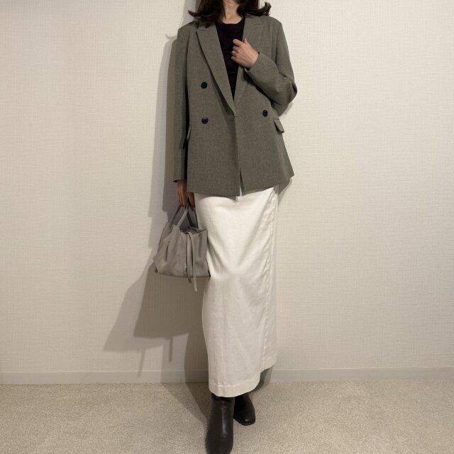 uncraveウールライクツイルジャケットと白スカートコーデ