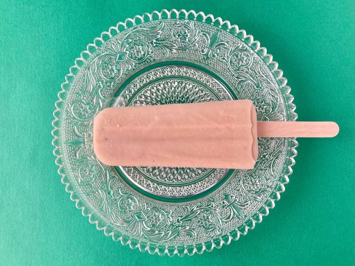 「アーモンドミルク好きにおすすめ！」「低カロリーなのも嬉しい！」【ファミマ】アレルギー特定原材料8品目不使用のアイスバー