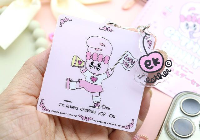 宝島社ムック付録エスターバニーのアクリルキーホルダーセットBOOK2