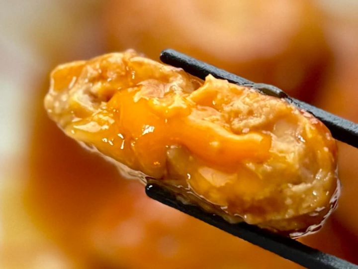 卵黄風ソースがとろ～！【ファミマ】有名シェフ監修の総菜は食感も魅力的