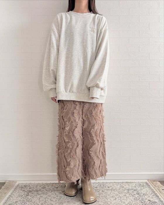 しまむら「TC刺繍プルオーバー」