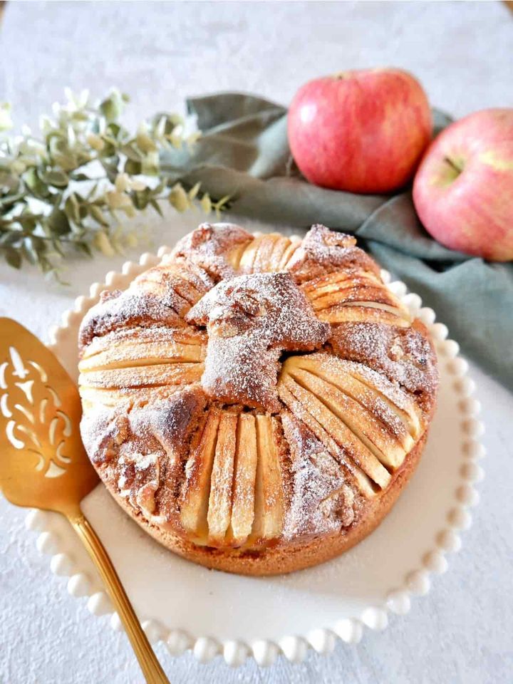 くるみとシナモンのりんごケーキ