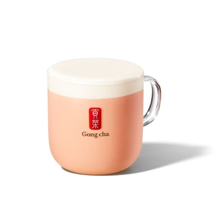 「HOTあまおう®︎ホリデー クリーミー ミルクティー」 （HOT/S） 640円